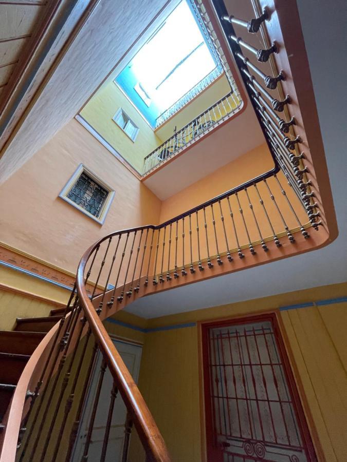 One Bedroom Apartment Place De L'Eglise, Ceret Bagian luar foto