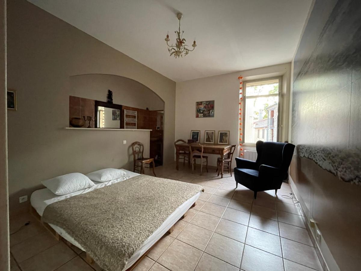 One Bedroom Apartment Place De L'Eglise, Ceret Bagian luar foto